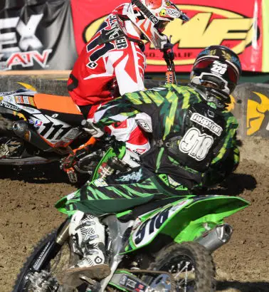 MXAミッドウィークレポートスズキの新しいファクトリーライダー