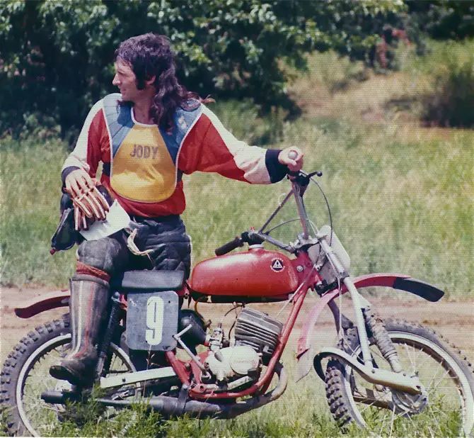 Two-Stroke Desperadoes: The Romance of Vintage Motocross
