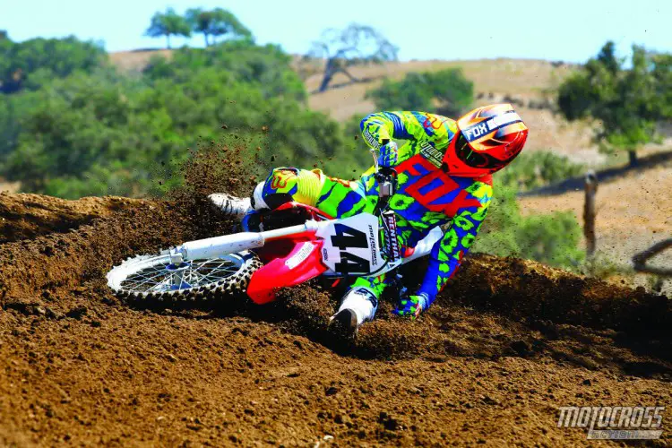 MXA'S 2015 HONDA CRF450 MOTOCROSS TEST: FACILE DA FARE - Motocross Action  Magazine