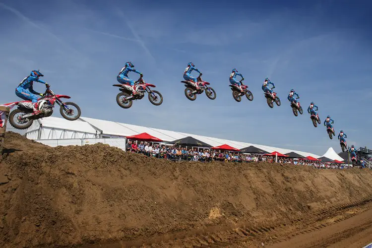 gautier-paulin-jumping-the-big-quad-at-lommel