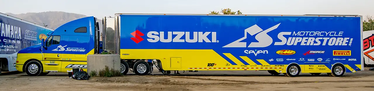 _DSC7275 Motorrad Superstore Suzuki Truck