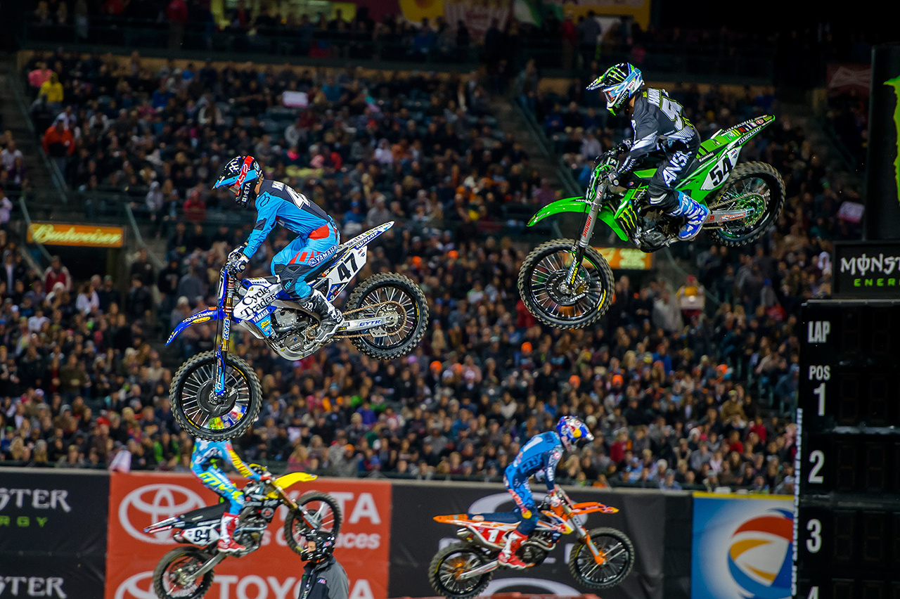 Racing_Supercross_Anaheim_01232016_0688 TOmmy ja WIl Hahn (1)