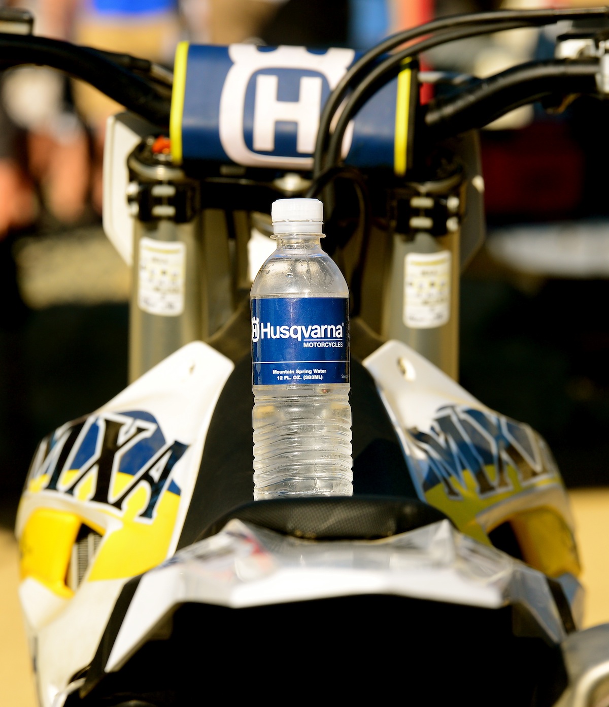 BOTELLA AGUA BEBÉ HUSQVARNA