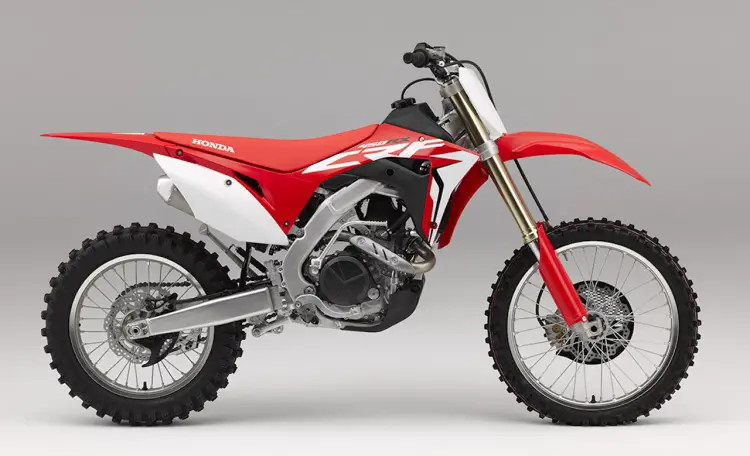 FIRST LOOK! 2017 HONDA CRF450 & CRF250 - Motocross Action Magazine