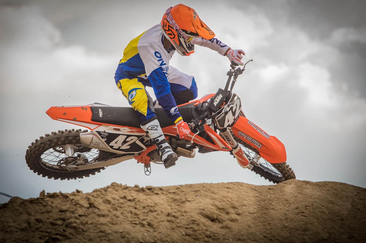 MXA FAHRT KTM'S 2018 FUEL-INJECTED TWO-TAKT BEIM IRON GIANT - Motocross  Action Magazine