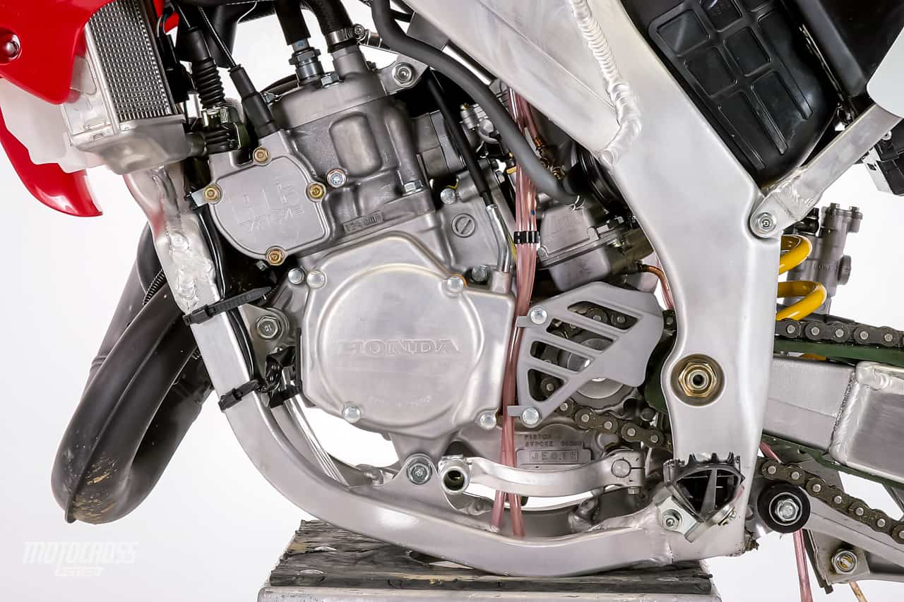 2004 Honda CR125 moottori