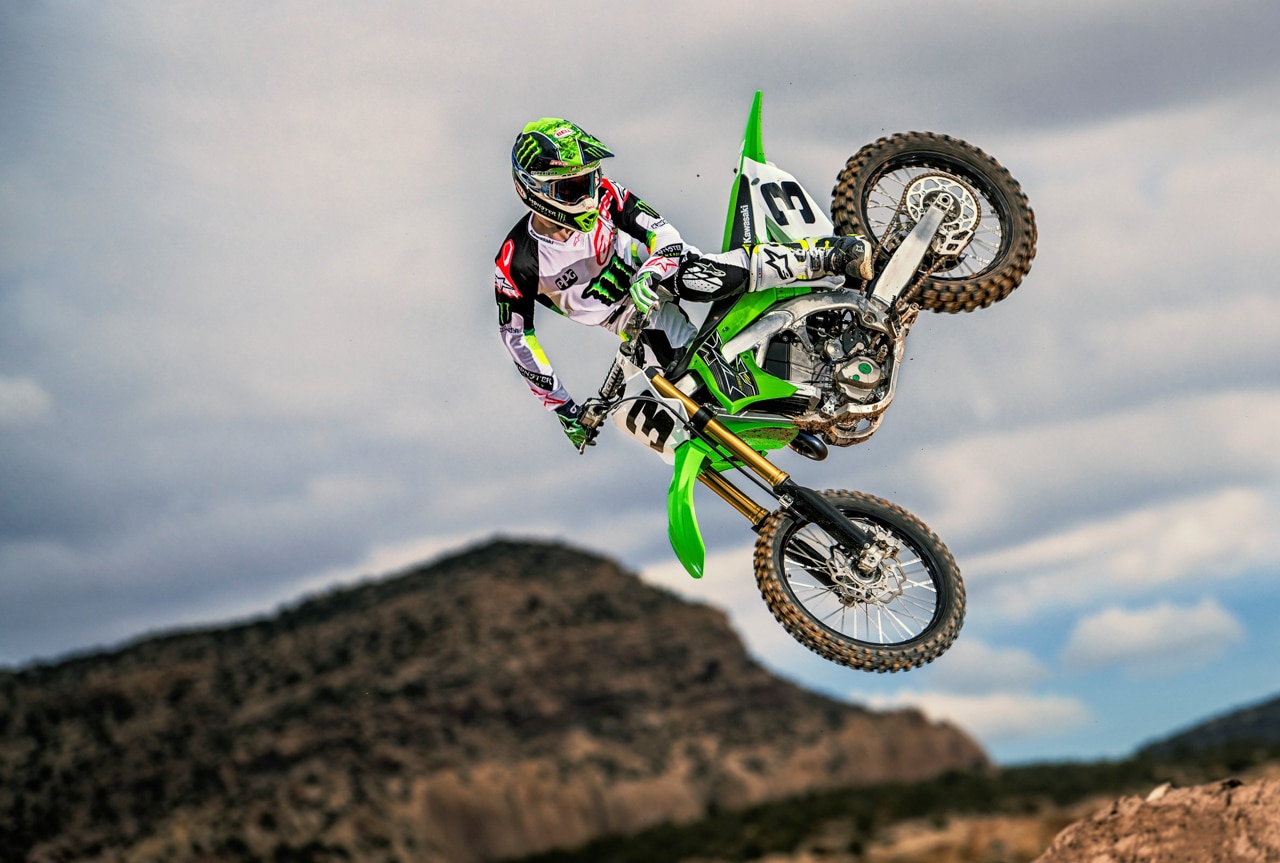 Moto Kawasaki KXF 450 2019 pilote E. Tomac n°3 New Ray : King