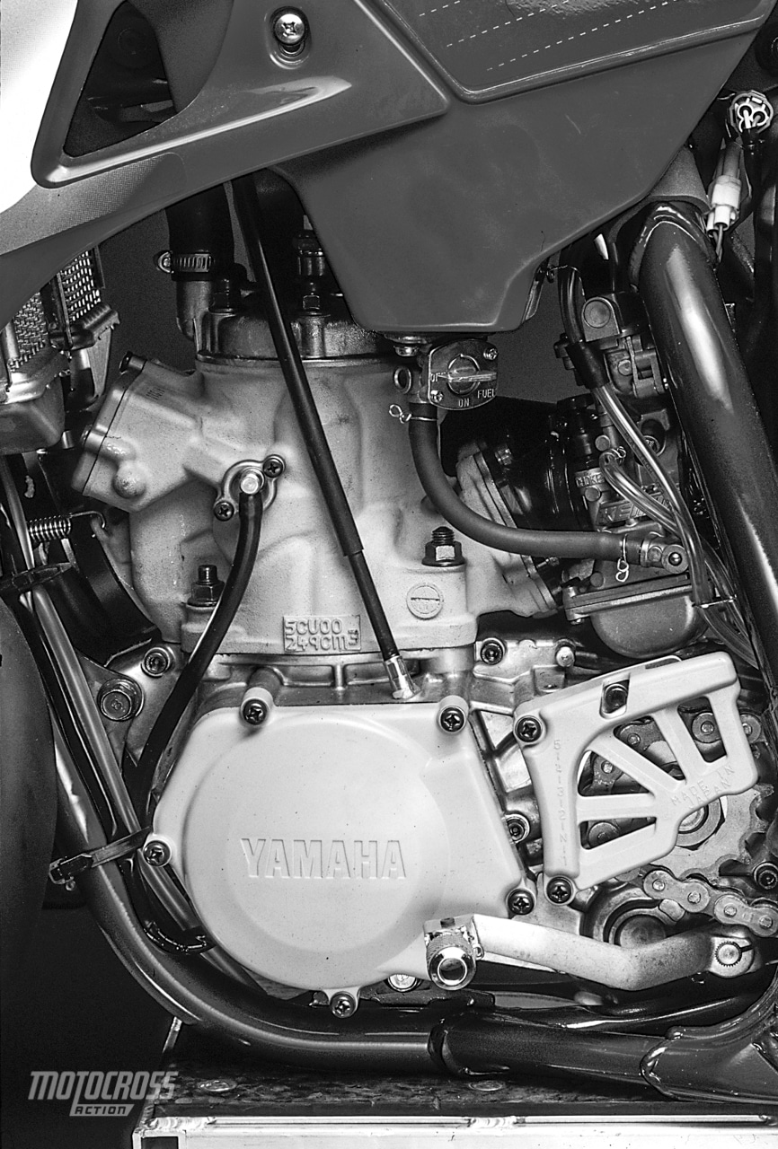 2000 Yamaha YZ250 engine