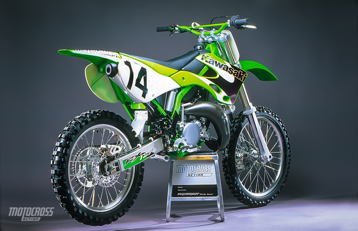 TWO-STROKE | 2001 KAWASAKI | COMPLETE TEST - Action Magazine