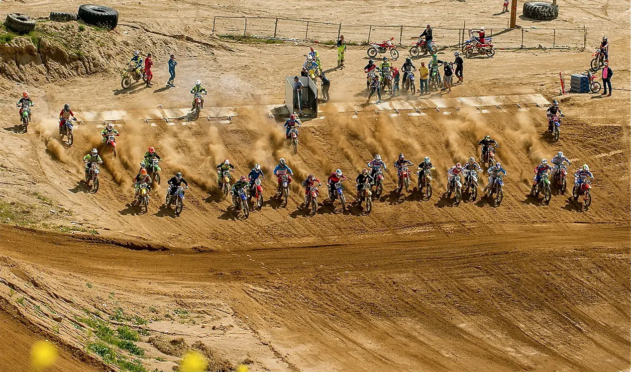 TIEN U MOET WETEN OVER HET BEGINNEN OP BETON - Motocross Action Magazine