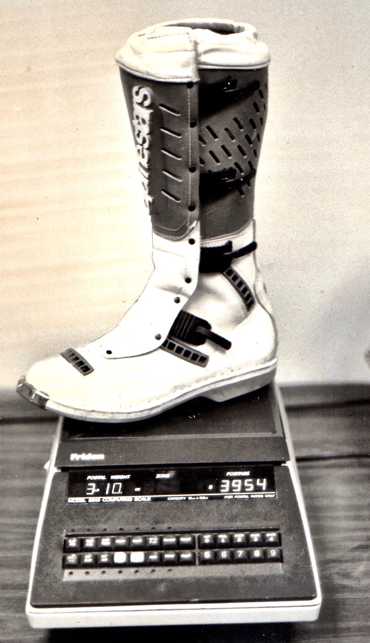 TECNOLOGÍA DE MOTOCROSS OLVIDADA: BOTAS DE MOTOCROSS REFRIGERADAS POR AIRE  - Motocross Action Magazine