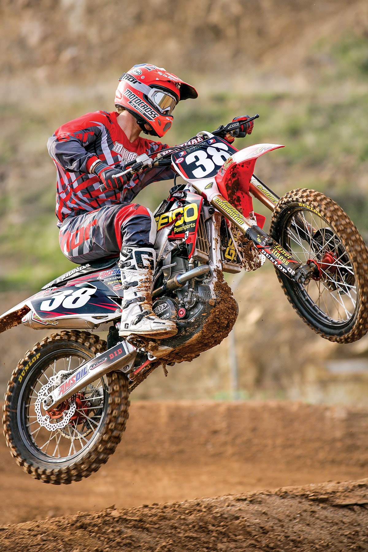 Mxa 复古测试 我们驾驶trey Canard 的2010 Geico Honda Crf250 越野摩托车行动杂志