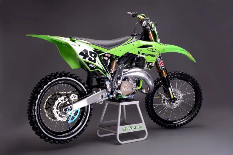 TWO-STROKE TUESDAY | EXOTIC 2005 KX125 WITH MODERN STYLE - Motocross ...