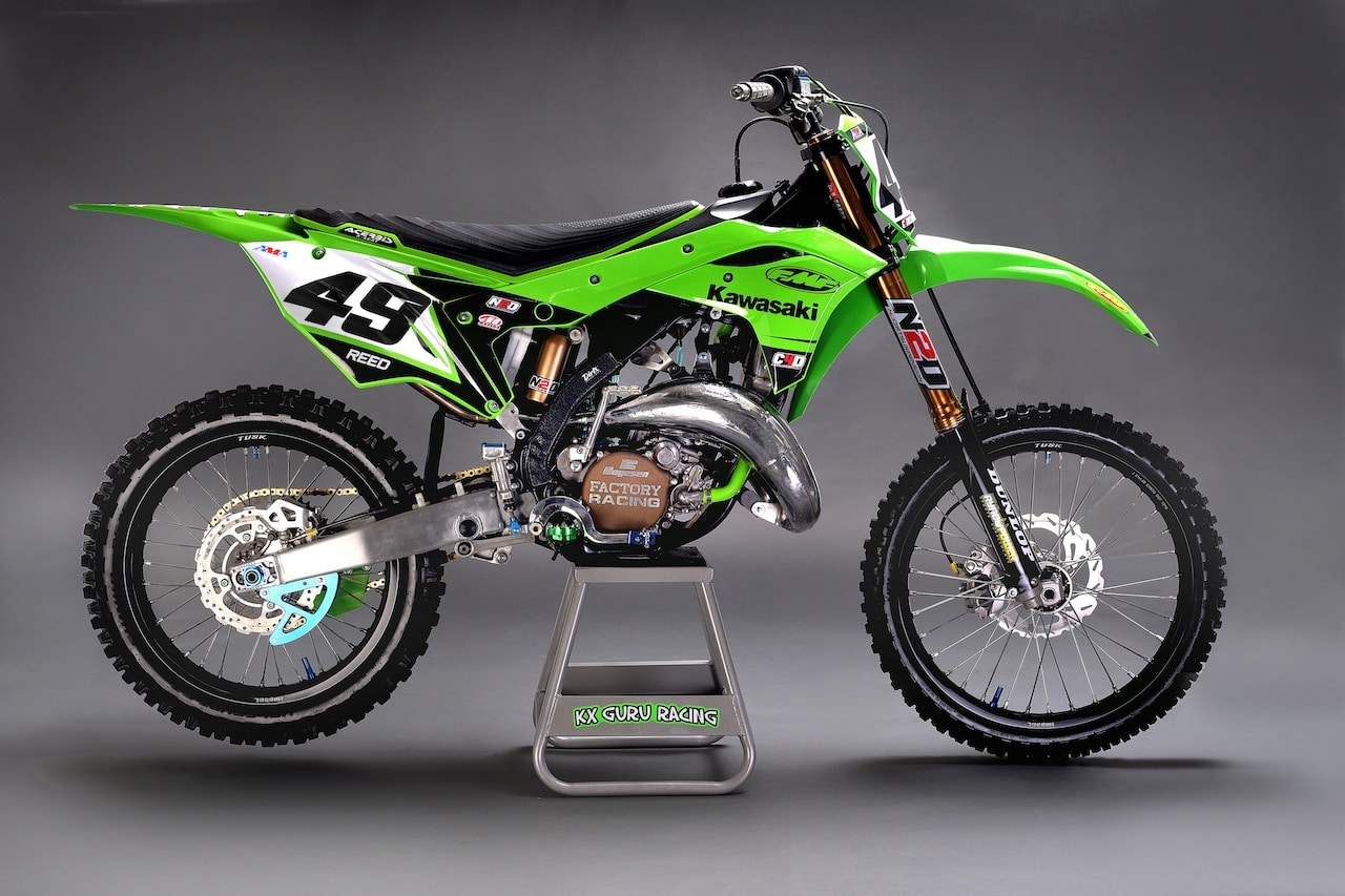 resize-2005-KX125-Right-Side-View-1.jpg