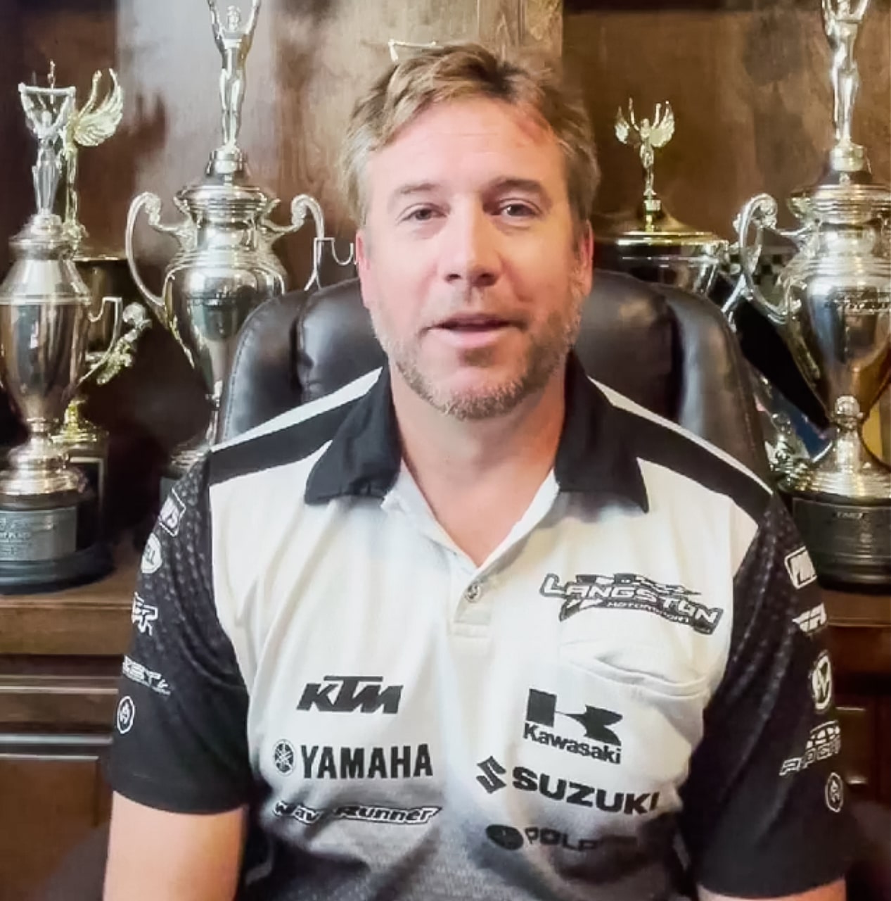 Grant Langston deixa o anúncio do Pro Motocross devido a complicações da vacina covid19