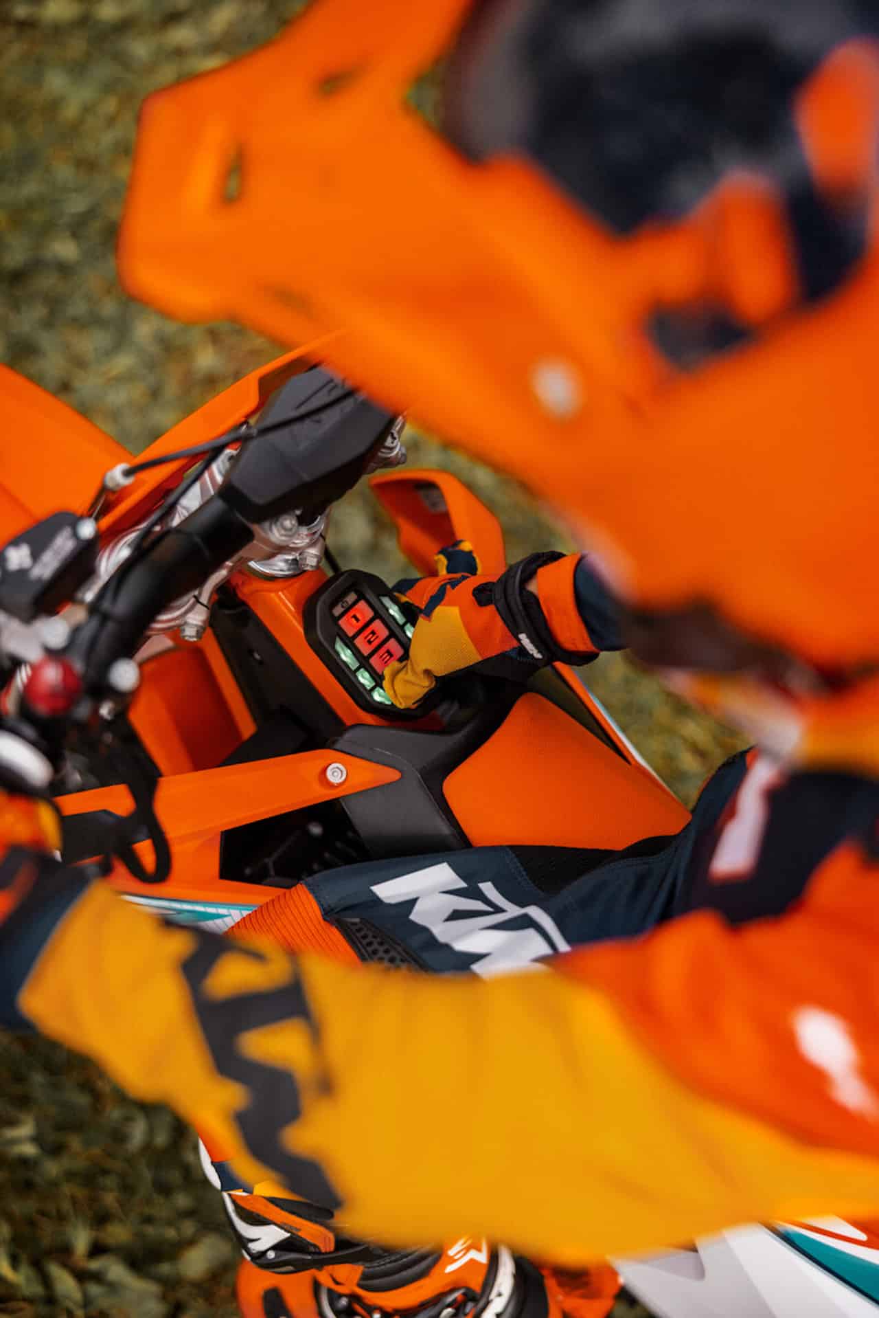 KTM ADICIONA NOVA BICICLETA ELÉTRICA À GAMA DE MODELOS A SX-E3 - Motocross  Action Magazine