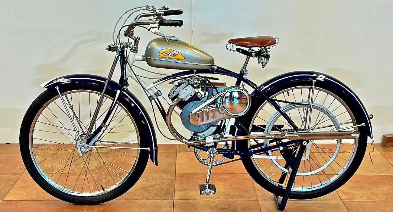 見たことのないバイク：1948年製 シュウィン ウィザー モデルH