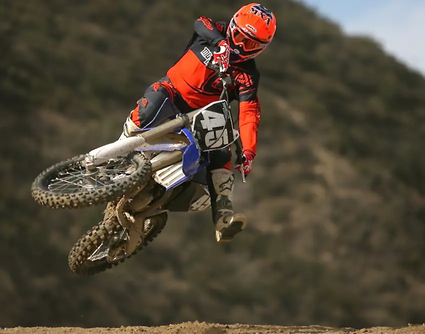 YZ125ACTION2
