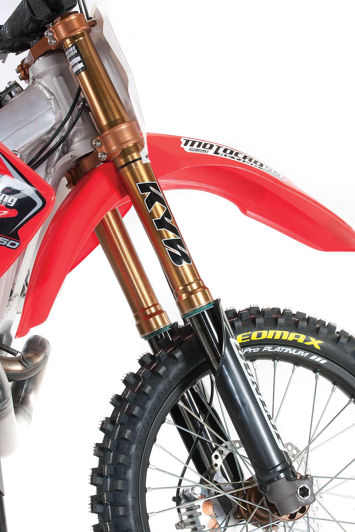The stock Showa forks were upgraded to Kayaba A-kit components based on the 2012 Honda CRF450 forks. 