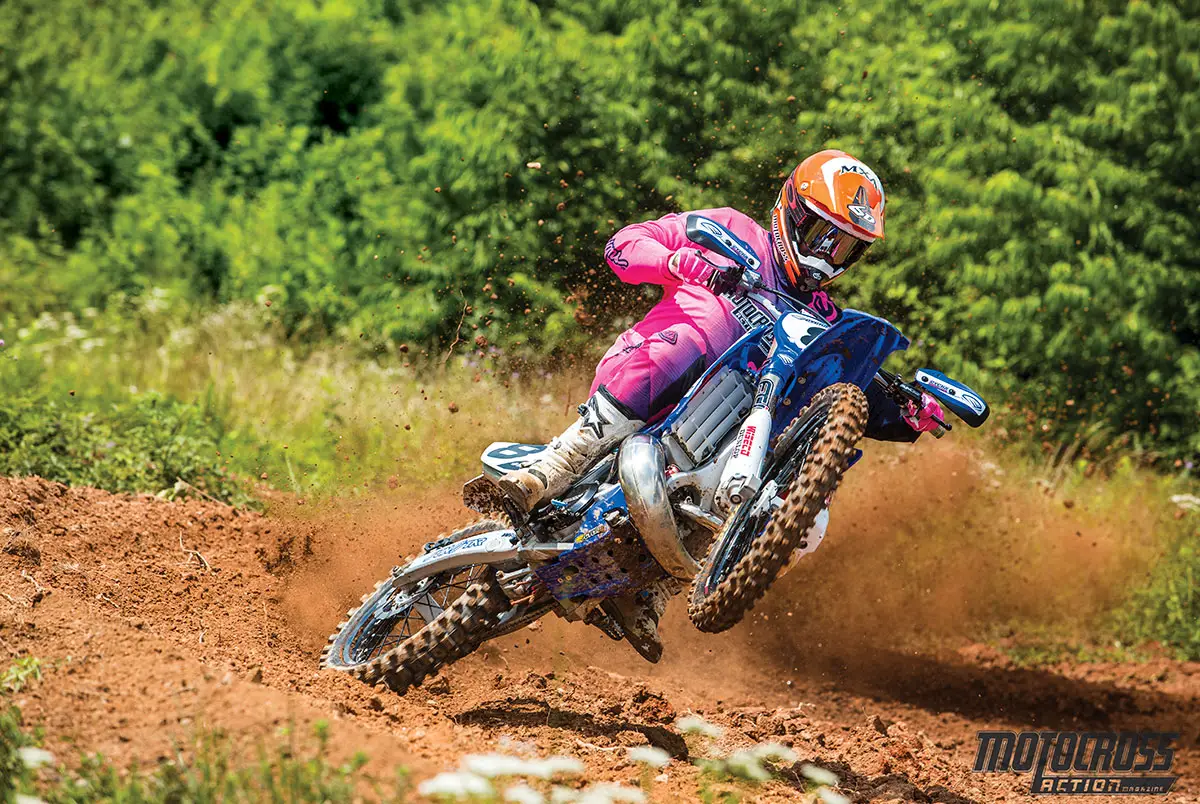 O YZ250 está começando a ficar para trás pela KTM 250SX e Husqvarna TC250. Um uso criterioso do dinheiro pode bombear vida - e poder - para o YZinger.