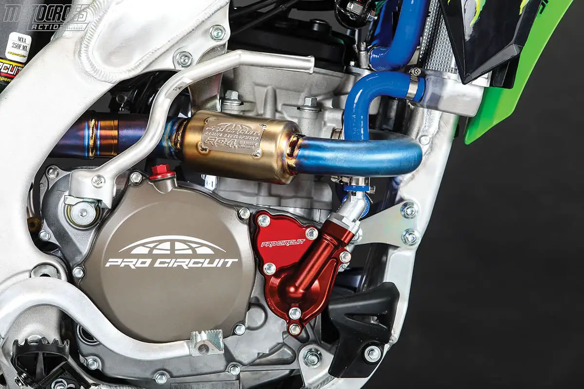 Der kundenspezifische Full-Race-Motor von Pro Circuit kostet 9400 US-Dollar. MXA bat um Änderungen, die die Bank sprengen würden.