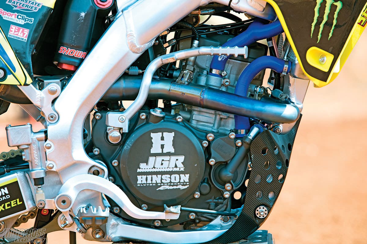 JGRMX quedó en segundo plano en el desarrollo del motor y la suspensión RM-Z250. Vino directamente de Japón.