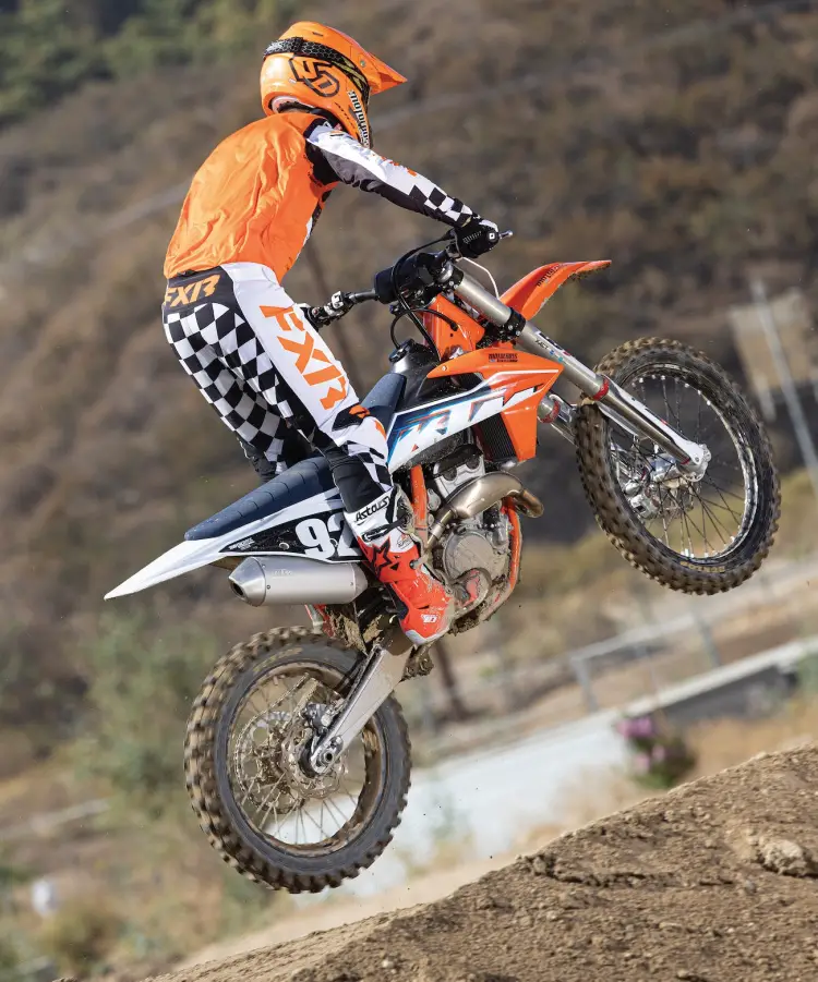 Mxa Race Test The Real Test Of The 2022 Ktm 250sxf Motocross Action Magazine 4305